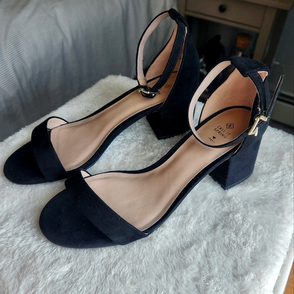 NWOT Call It Spring Suede Black Heels - Picture 2 of 8